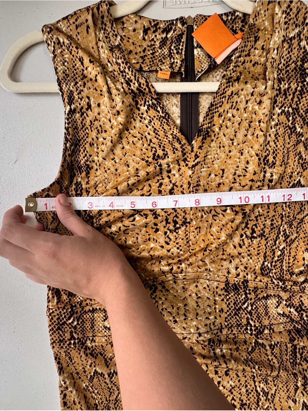 Tory Burch Tan Snake Print Sheath Dress Sleeveless V-Neck Size Small - Picture 6 of 8